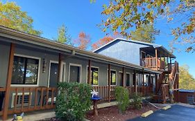 Shady Acre Inn And Suites